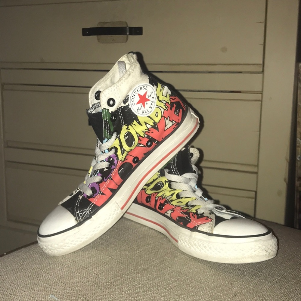 Converse special graffiti version